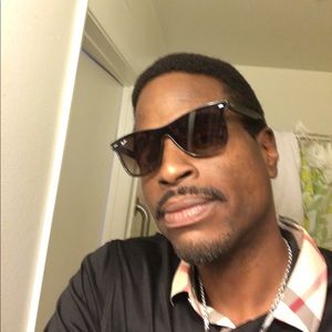 Meet your Posher, Cortney